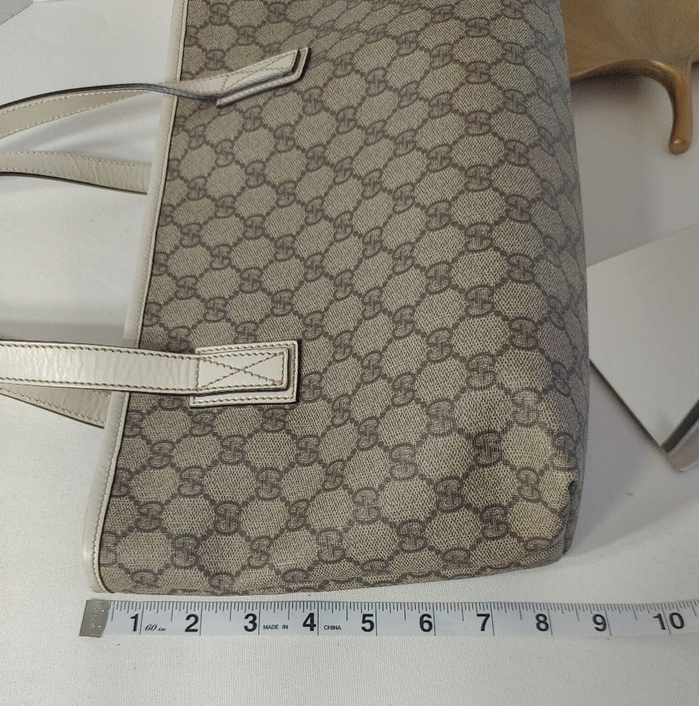 GUCCI GG Supreme Coated Canvas Tote - Picture 14 of 16